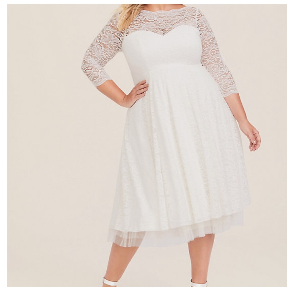 Torrid Lace Vintage-y Wedding dress